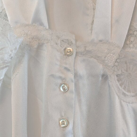 Vintage Satin and Lace Negligee - Linda Lingerie - Picture 4 of 6
